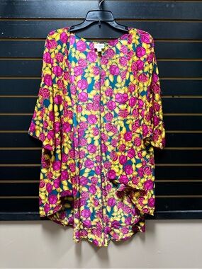 LuLaRoe Lindsay Kimono NWOT Medium Teal Pink Rose Floral Open Front Cover Up